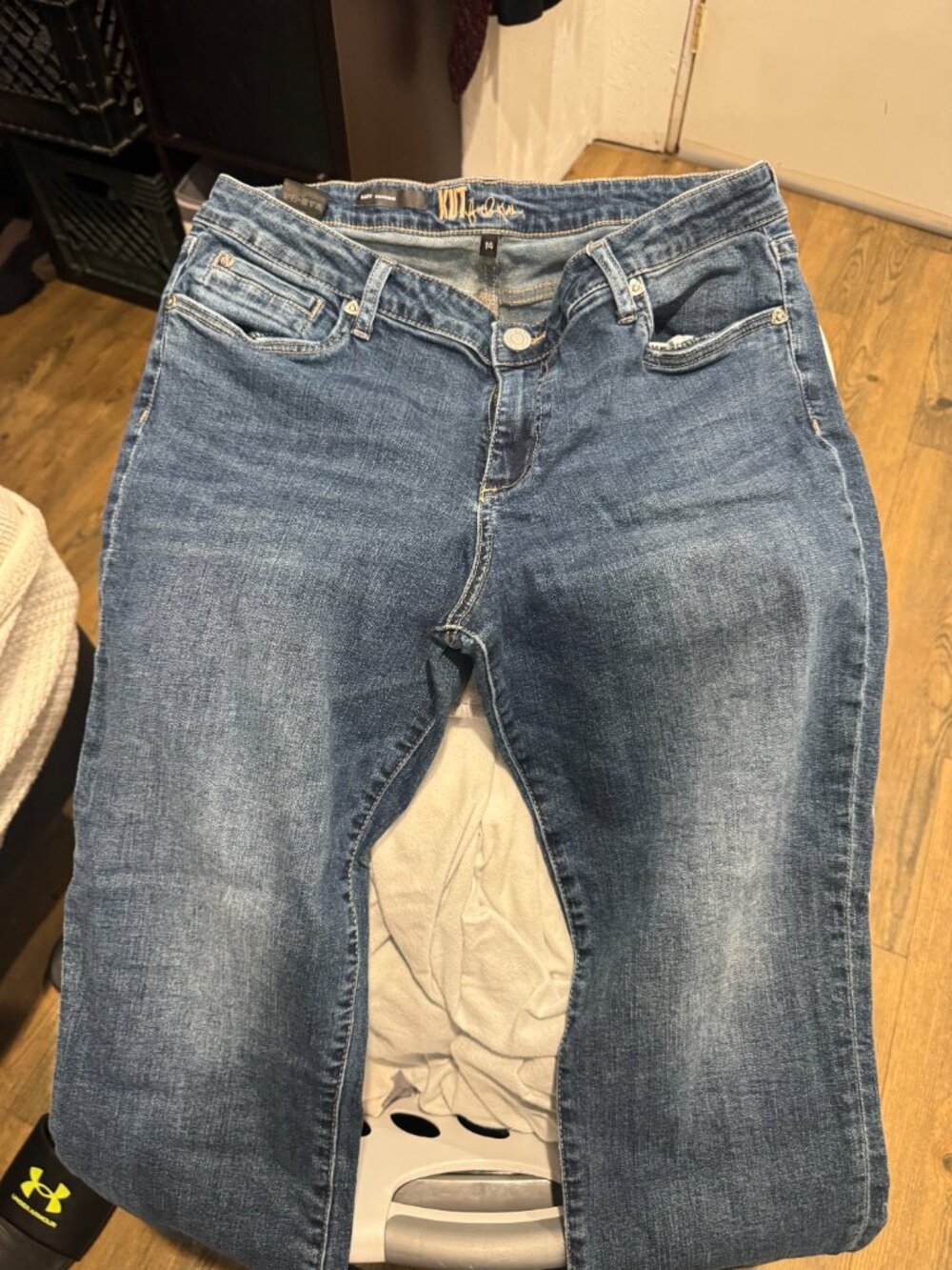 Kut from the Cloth Katy Boyfriend Jean, size 14